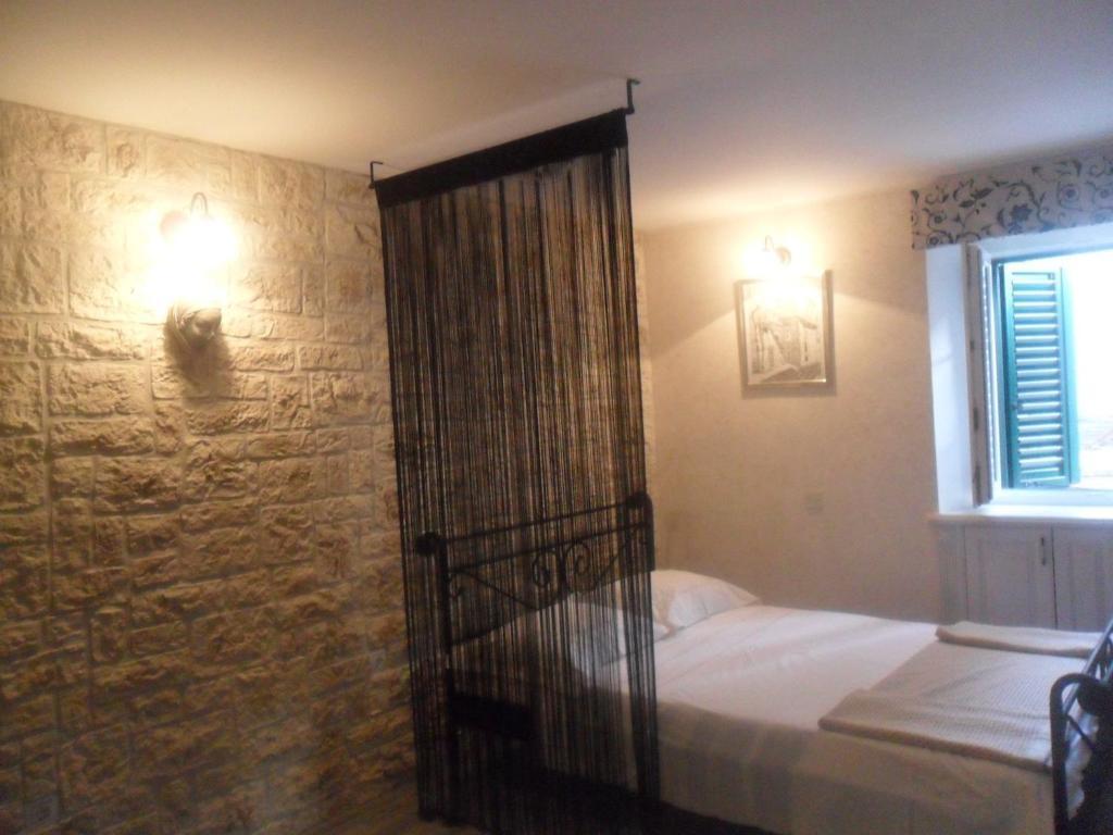 Old Town Apartment Šibenik Oda fotoğraf